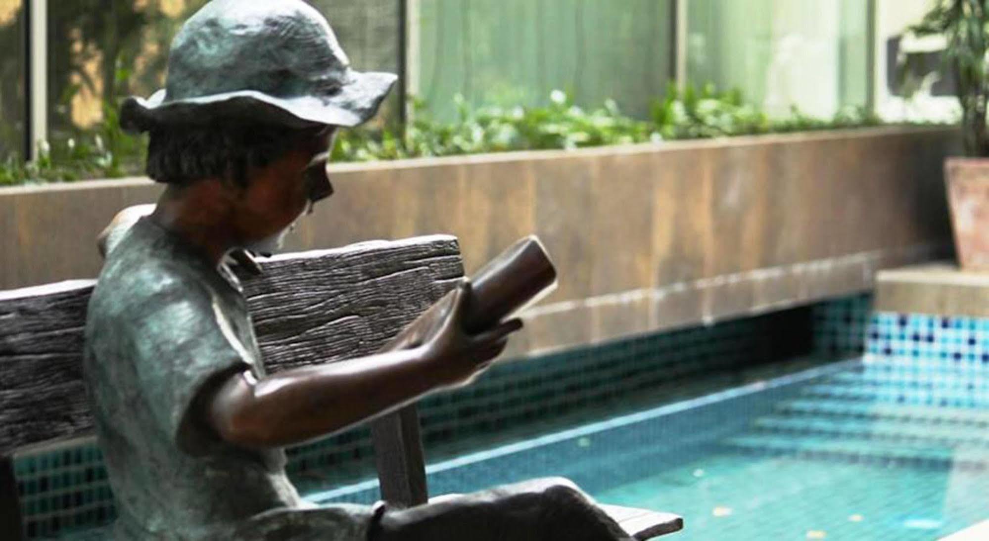 Nantra Retreat And Spa Bangkok Luaran gambar