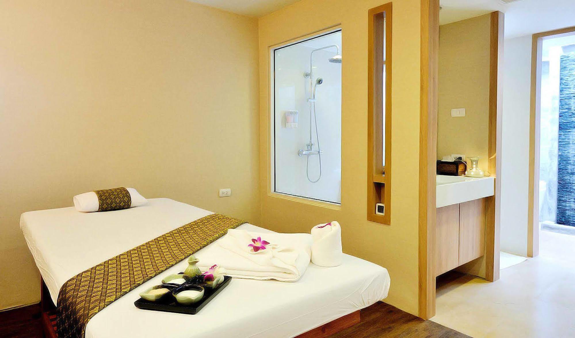 Nantra Retreat And Spa Bangkok Luaran gambar